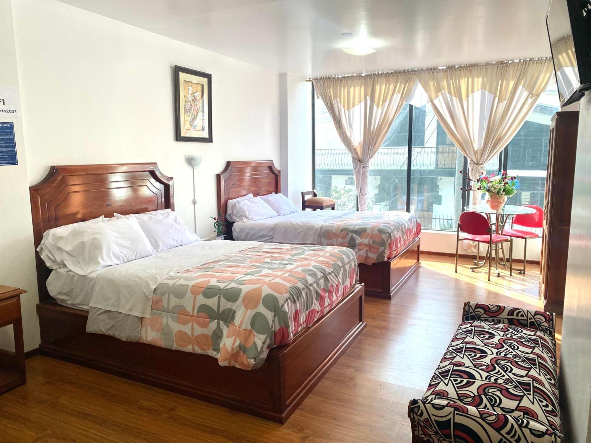 Loreto Hotel Латакунга Екстериор снимка